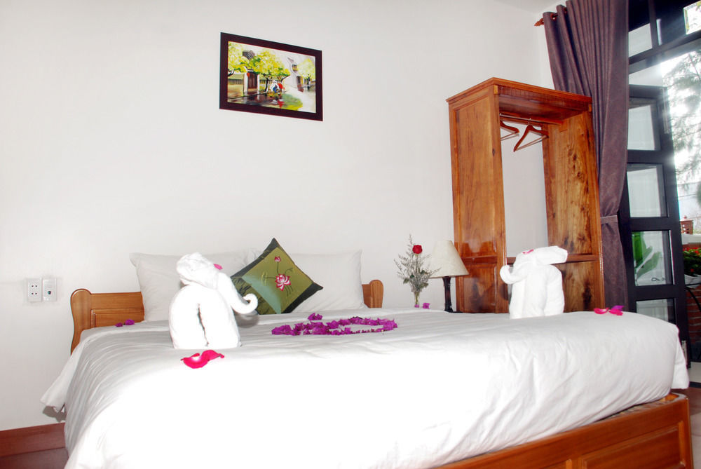 Blue Lake Homestay Hoi An Exteriör bild